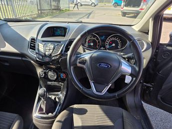 Ford Fiesta 1.0T EcoBoost Zetec Euro 6 (s/s) 3dr