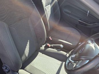 Ford Fiesta 1.0T EcoBoost Zetec Euro 6 (s/s) 3dr