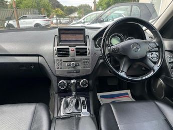 Mercedes-Benz C Class 1.8 C180 BlueEfficiency Executive SE Auto Euro 5 4dr