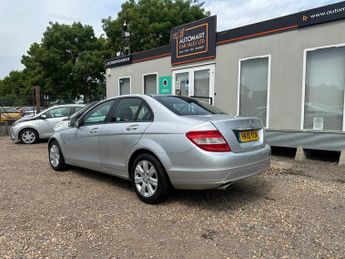 Mercedes-Benz C Class 1.8 C180 BlueEfficiency Executive SE Auto Euro 5 4dr