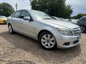 Mercedes-Benz C Class 1.8 C180 BlueEfficiency Executive SE Auto Euro 5 4dr