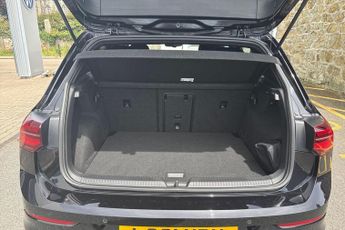 Volkswagen Golf 2.0 TSI 320 R 4Motion 5dr DSG ** IQ LIGHTS **