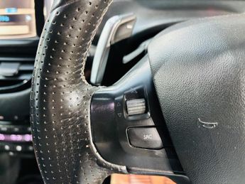 Peugeot 208 1.4 e-HDi Allure EGC Euro 5 (s/s) 3dr