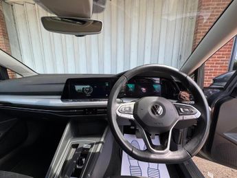 Volkswagen Golf 1.5 eTSI MHEV Life DSG Euro 6 (s/s) 5dr