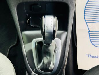 Renault Captur 1.5 dCi ENERGY Iconic EDC Euro 6 (s/s) 5dr