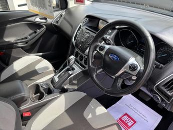 Ford Focus 1.6 Zetec Navigator Powershift Euro 5 5dr