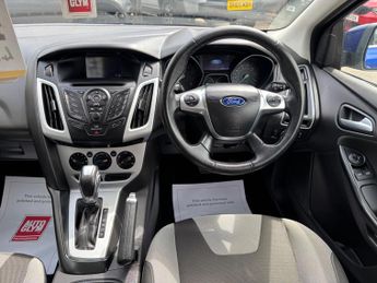 Ford Focus 1.6 Zetec Navigator Powershift Euro 5 5dr
