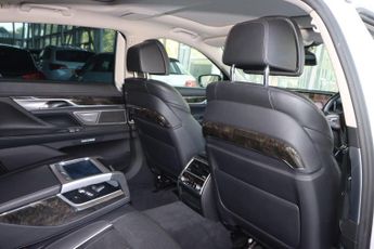 BMW 7 Series 3.0 740Li Saloon 4dr Petrol Auto Euro 6 (s/s) (326 ps)