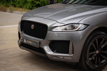 Jaguar F-PACE 2.0 D180 Chequered Flag Auto AWD Euro 6 (s/s) 5dr