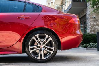 Jaguar XE 2.0d R-Sport Auto Euro 6 (s/s) 4dr