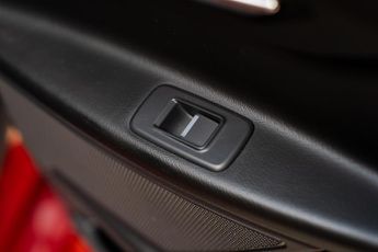 Jaguar XE 2.0d R-Sport Auto Euro 6 (s/s) 4dr