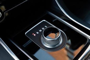 Jaguar XE 2.0d R-Sport Auto Euro 6 (s/s) 4dr