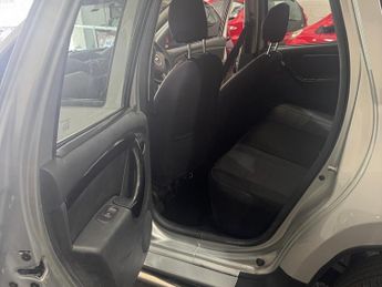 Dacia Duster 1.5 dCi Laureate Euro 5 5dr