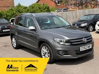Volkswagen Tiguan 2.0 TDI BlueMotion Tech SE DSG 4WD Euro 5 (s/s) 5dr