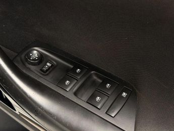 Vauxhall Astra 1.4i Turbo SRi Nav Auto Euro 6 (s/s) 5dr