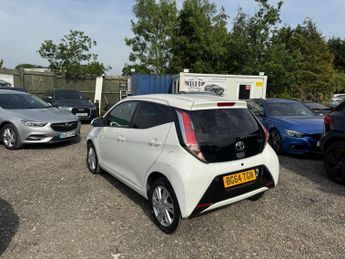 Toyota AYGO 1.0 VVT-i x-pression x-shift Euro 5 5dr Euro 5