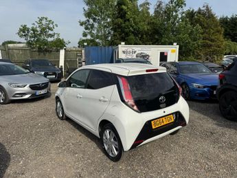 Toyota AYGO 1.0 VVT-i x-pression x-shift Euro 5 5dr Euro 5