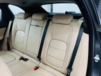 Jaguar F-PACE 2.0 D180 Prestige Auto AWD Euro 6 (s/s) 5dr