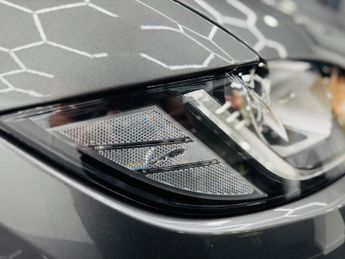 Jaguar F-PACE 2.0 D180 Prestige Auto AWD Euro 6 (s/s) 5dr