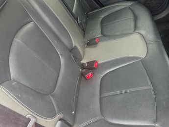 Renault Captur 1.2 TCe ENERGY Signature Nav Auto Euro 6 (s/s) 5dr