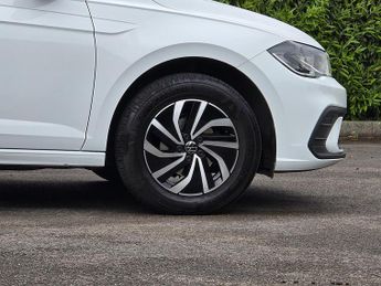 Volkswagen Polo 1.0 TSI Life Hatchback 5dr Petrol DSG Euro 6 (s/s) (95 ps)