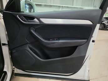Audi Q3 1.4 TFSI CoD S line Edition S Tronic Euro 6 (s/s) 5dr
