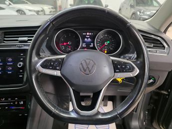 Volkswagen Tiguan 1.5 TSI Life DSG Euro 6 (s/s) 5dr