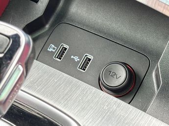 MG MG HS 1.5 T-GDI 16.6kWh Exclusive Auto Euro 6 (s/s) 5dr