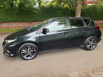 Toyota Auris 1.8 VVT-h Design CVT Euro 6 (s/s) 5dr