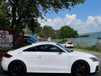 Audi TT 2.0 TDI Black Edition S Tronic quattro Euro 5 3dr