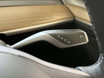 Tesla Model Y SUV 5dr Electric Auto RWD (346 ps)
