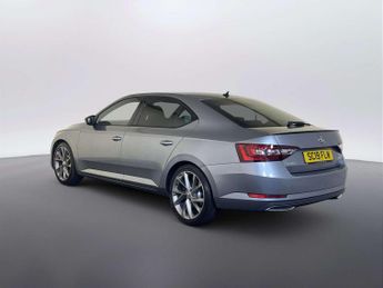 Skoda Superb 2.0 TDI SportLine Hatchback 5dr Diesel DSG Euro 6 (s/s) (150 ps)