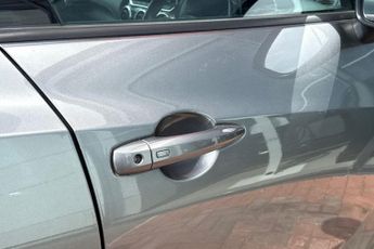 Nissan Juke 1.0 DIG-T (117ps)  N-Connecta
