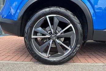 Nissan Qashqai 1.3 DIG-T (158ps) Tekna
