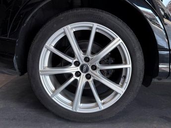 Audi RS Q3 2.5 TFSI SUV 5dr Petrol S Tronic quattro Euro 6 (s/s) (400 ps)