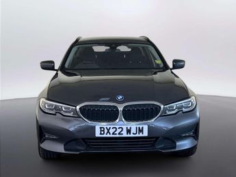 BMW 3 Series 2.0 330e 12kWh SE Pro Touring 5dr Petrol Plug-in Hybrid Auto Eur