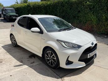 Toyota Yaris 1.5 VVT-h Design E-CVT Euro 6 (s/s) 5dr