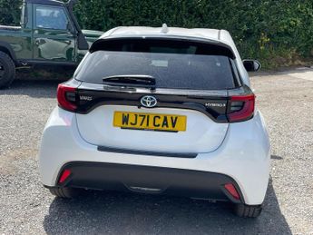 Toyota Yaris 1.5 VVT-h Design E-CVT Euro 6 (s/s) 5dr