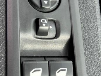 Toyota PROACE Verso 2.0D Family Medium MPV 5dr Diesel Auto MWB Euro 6 (s/s) (8 Seat)