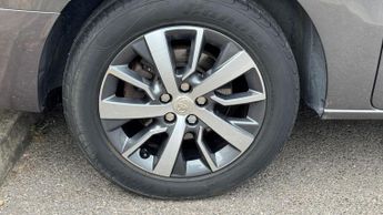 Toyota PROACE Verso 2.0D Family Medium MPV 5dr Diesel Auto MWB Euro 6 (s/s) (8 Seat)