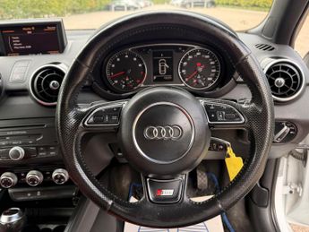 Audi A1 1.4 TFSI Black Edition S Tronic Euro 5 3dr