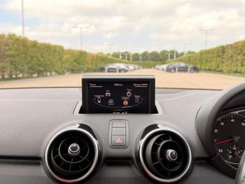 Audi A1 1.4 TFSI Black Edition S Tronic Euro 5 3dr