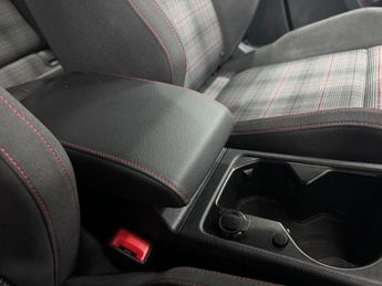 Volkswagen Golf 2.0 TSI GTI DSG Euro 6 (s/s) 5dr