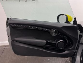 MINI Electric Hatch Cooper SE 32.6kWh Level 1 Auto 3dr