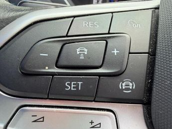 Volkswagen Tiguan Tiguan Elegance SUV 1 Automatic Petrol