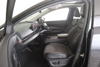 Nissan ARIYA 63kWh Advance Auto 5dr 7.4kW Charger
