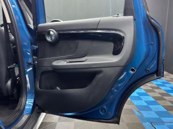 MINI Countryman 1.5 10kWh Cooper SE Classic Auto ALL4 Euro 6 (s/s) 5dr