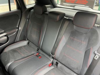 Mercedes-Benz GLA 2.0 GLA220d AMG Line (Premium) 8G-DCT 4MATIC Euro 6 (s/s) 5dr