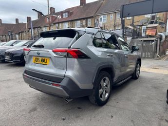 Toyota RAV4 2.5 VVT-h Design CVT Euro 6 (s/s) 5dr