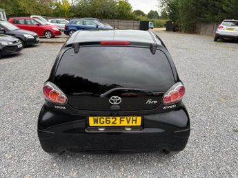 Toyota AYGO 1.0 VVT-i Fire Euro 5 5dr